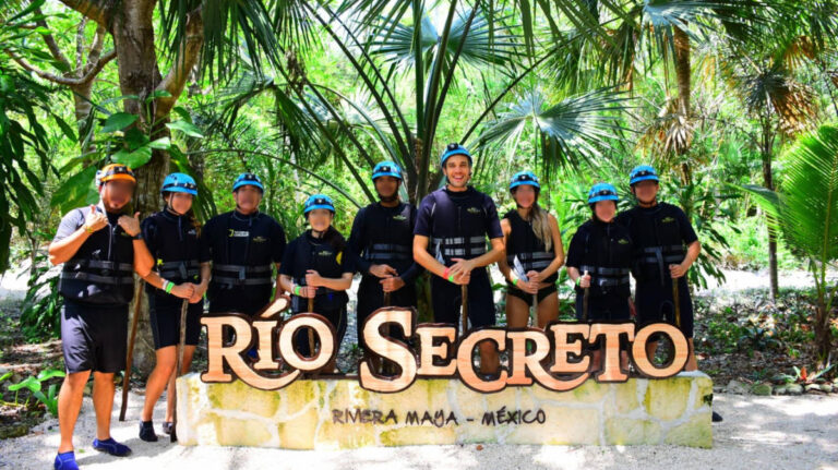 The author, Nate Hake with some of the people who joined the Rio Secreto tour