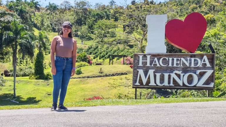 The author, Vanessa Ramos in Hacienda Muñoz