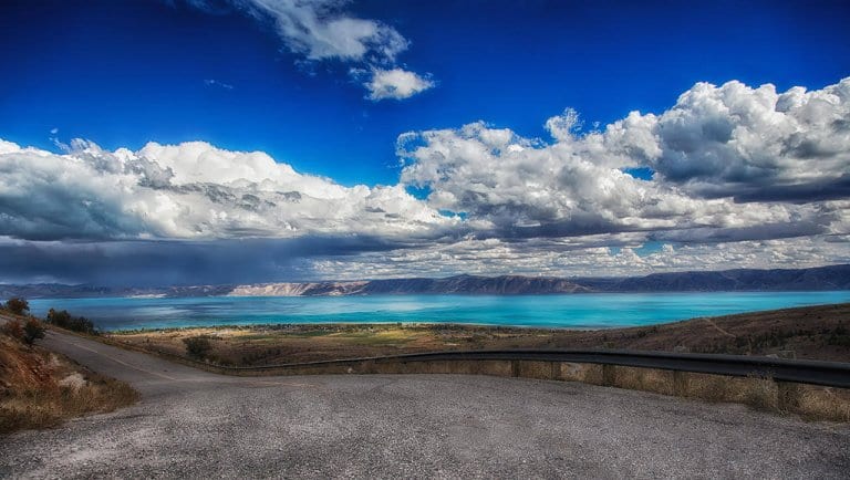 Panoramic view of the Bear lake