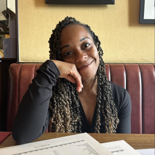 Chelsea Booker smiling for a photo