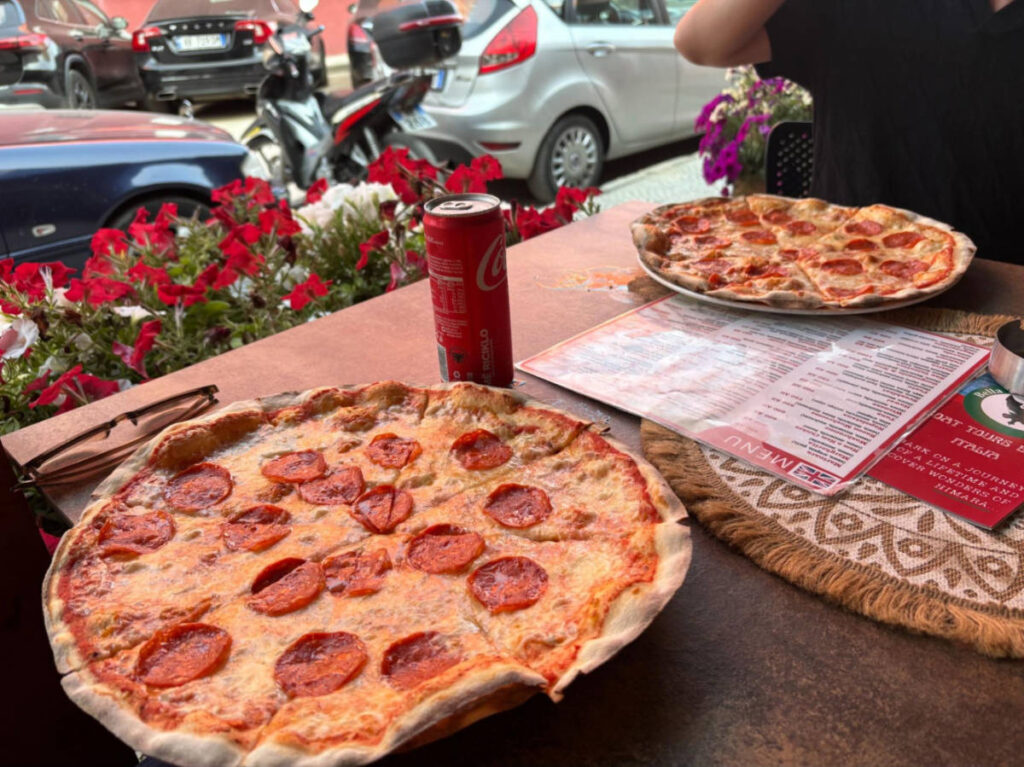 Closeup look of the Diavola pizzas