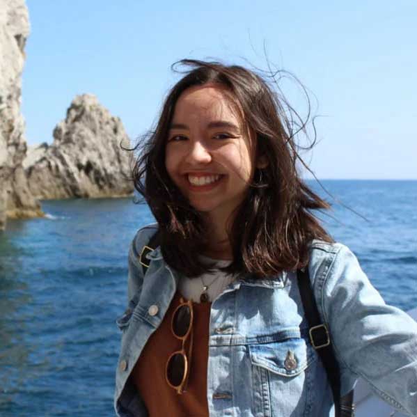 Lea Rose, Travel Lemming Writer