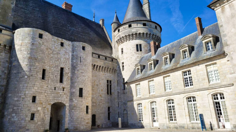 Exterior view of the castle in the Loire Valley