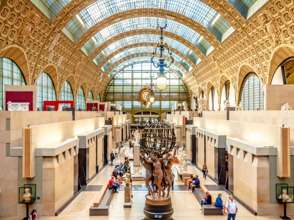 Interior view of the main hall of Musée d'Orsay