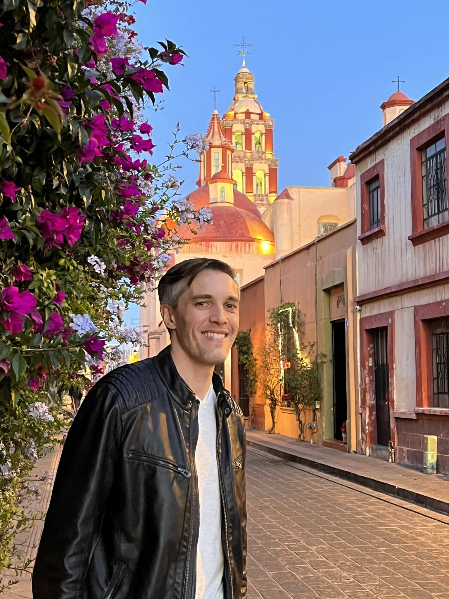 Nate Hake smiling for a photo in Santiago de Querétaro