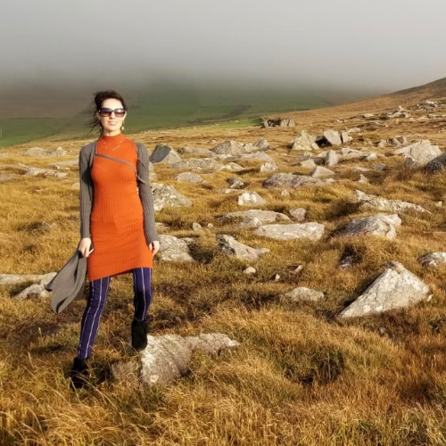 Niamh Hayes, Travel Lemming writer