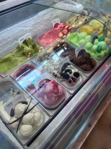 View of the Gelatos from Pasteles dessert shop