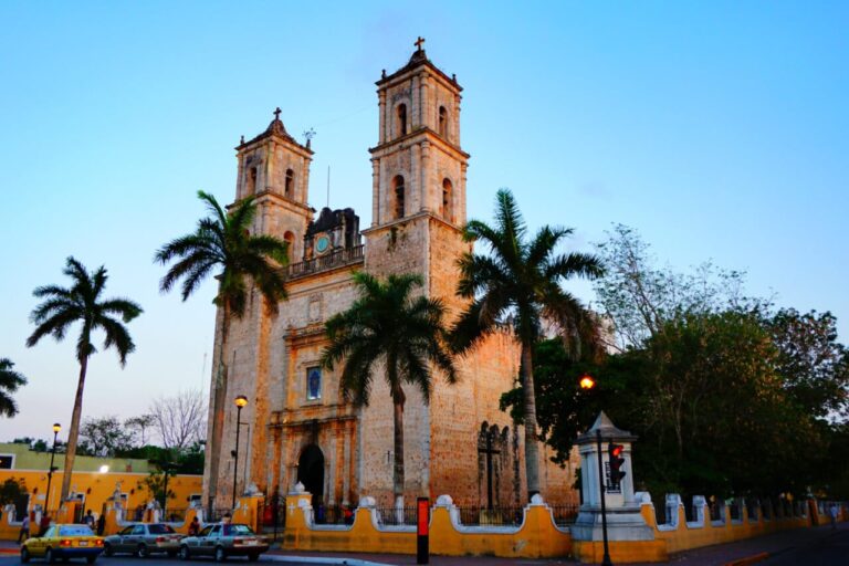 Outside view of the Templo de San Servacio